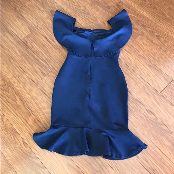 Lulu’s Navy Blue Off-The-Shoulder Ruffle Bodycon Dress Size Small - Picture 3 of 7